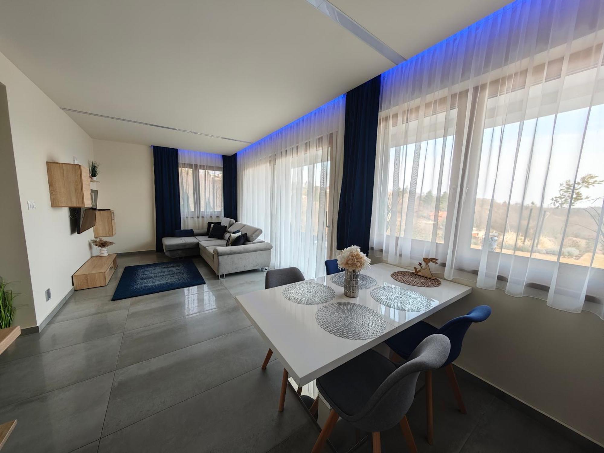 Gamma Apartmanok Es Jakuzzi Miškovec Pokoj fotografie